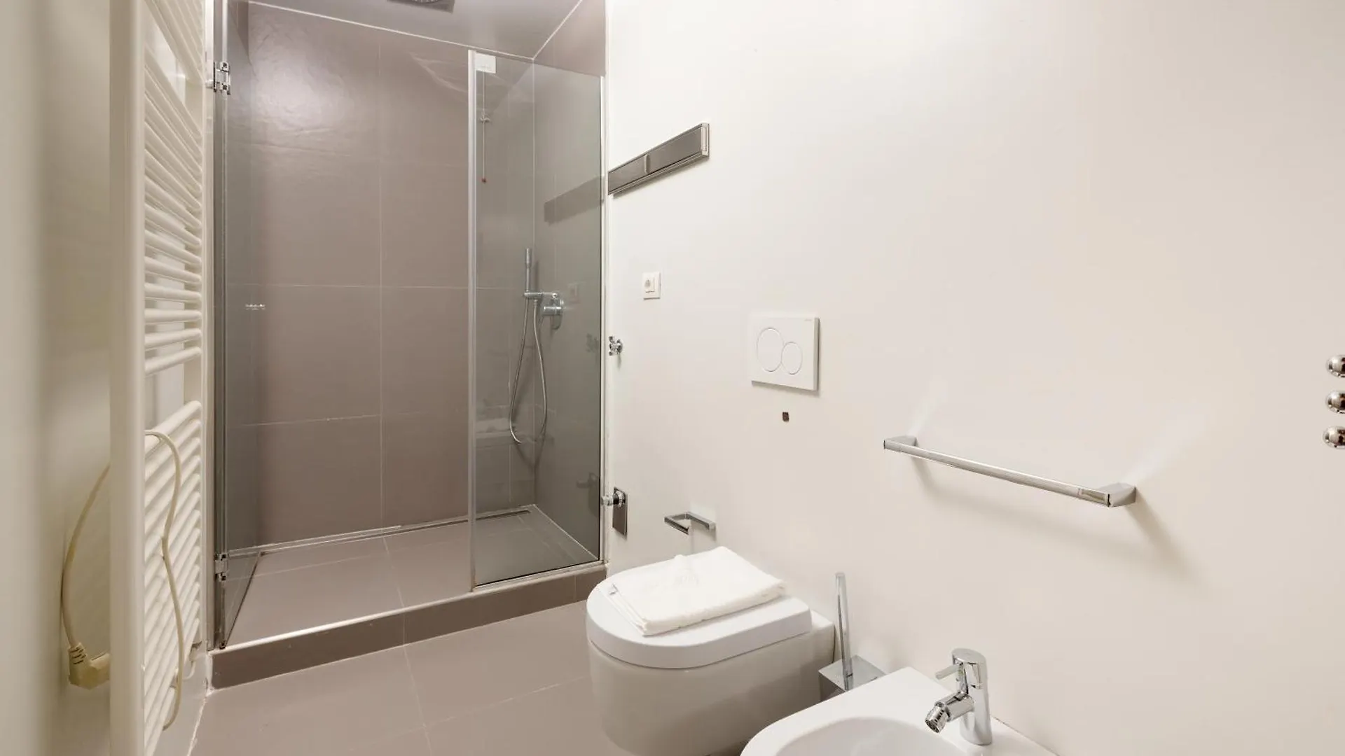 Modern Studio 280M From Arco Della Pace! 밀라노 0*,