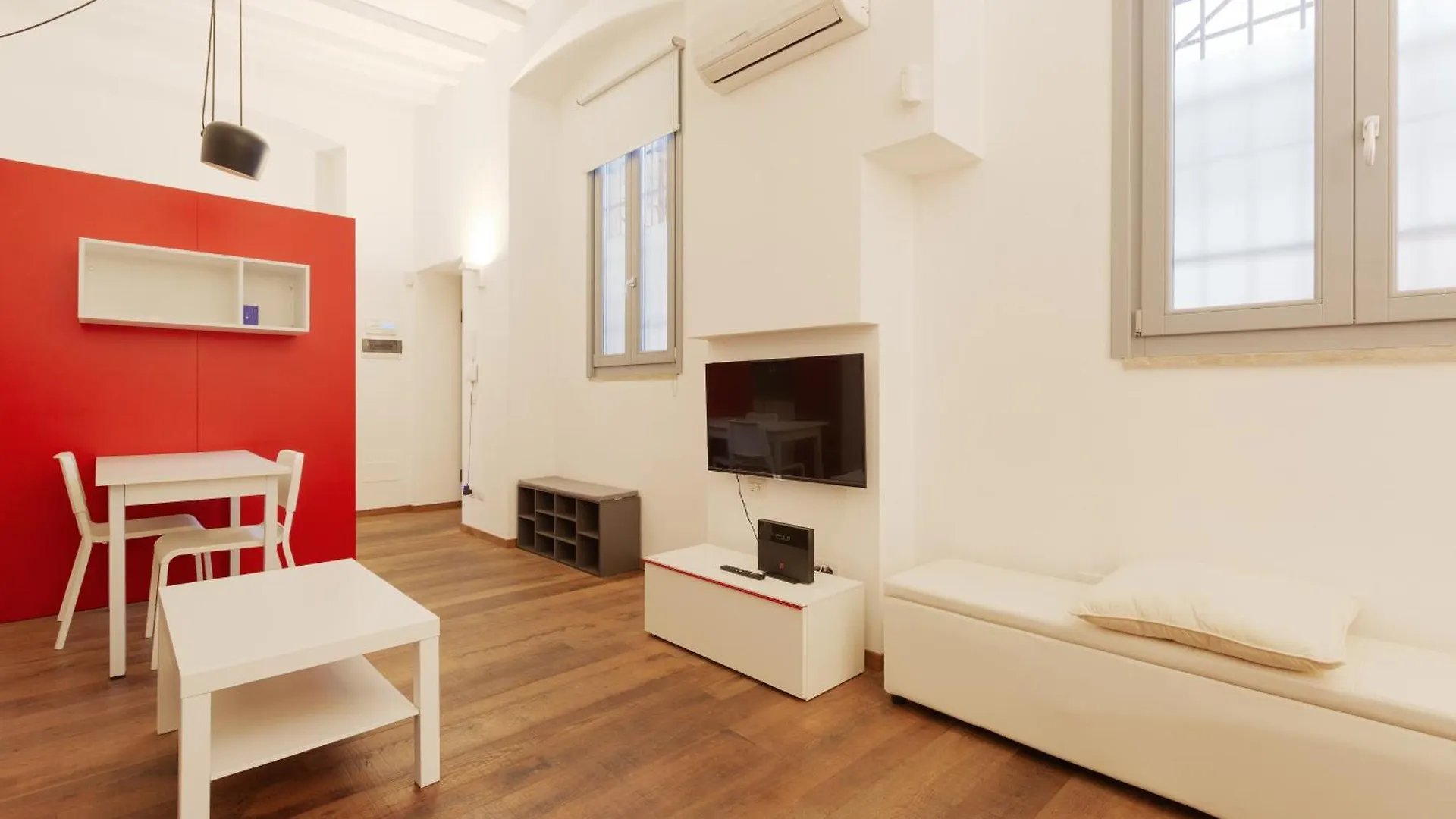 Modern Studio 280M From Arco Della Pace! 밀라노 0*,  이탈리아
